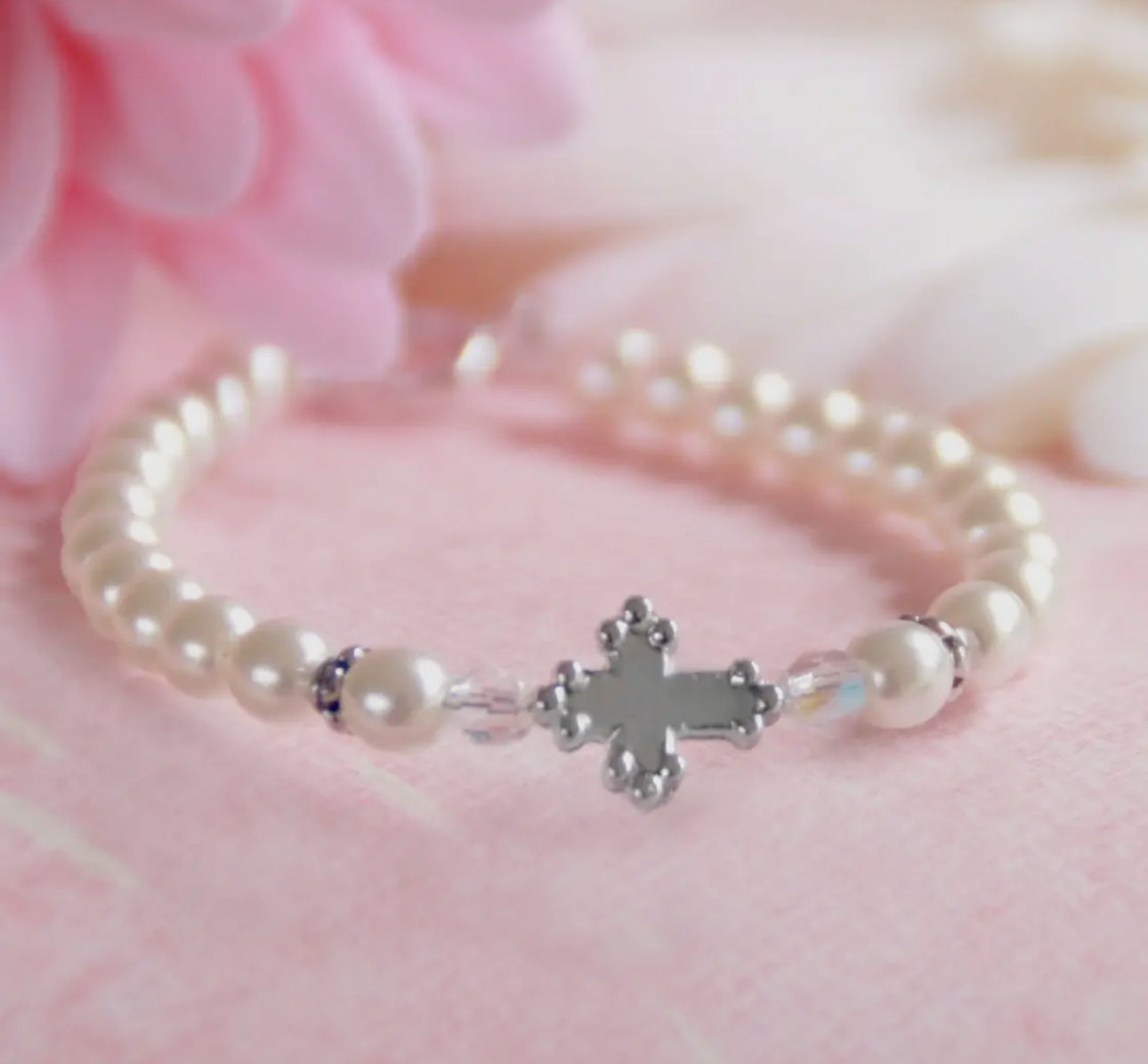 Classic Pearls & Cross All Occasions 5"
Bracelet