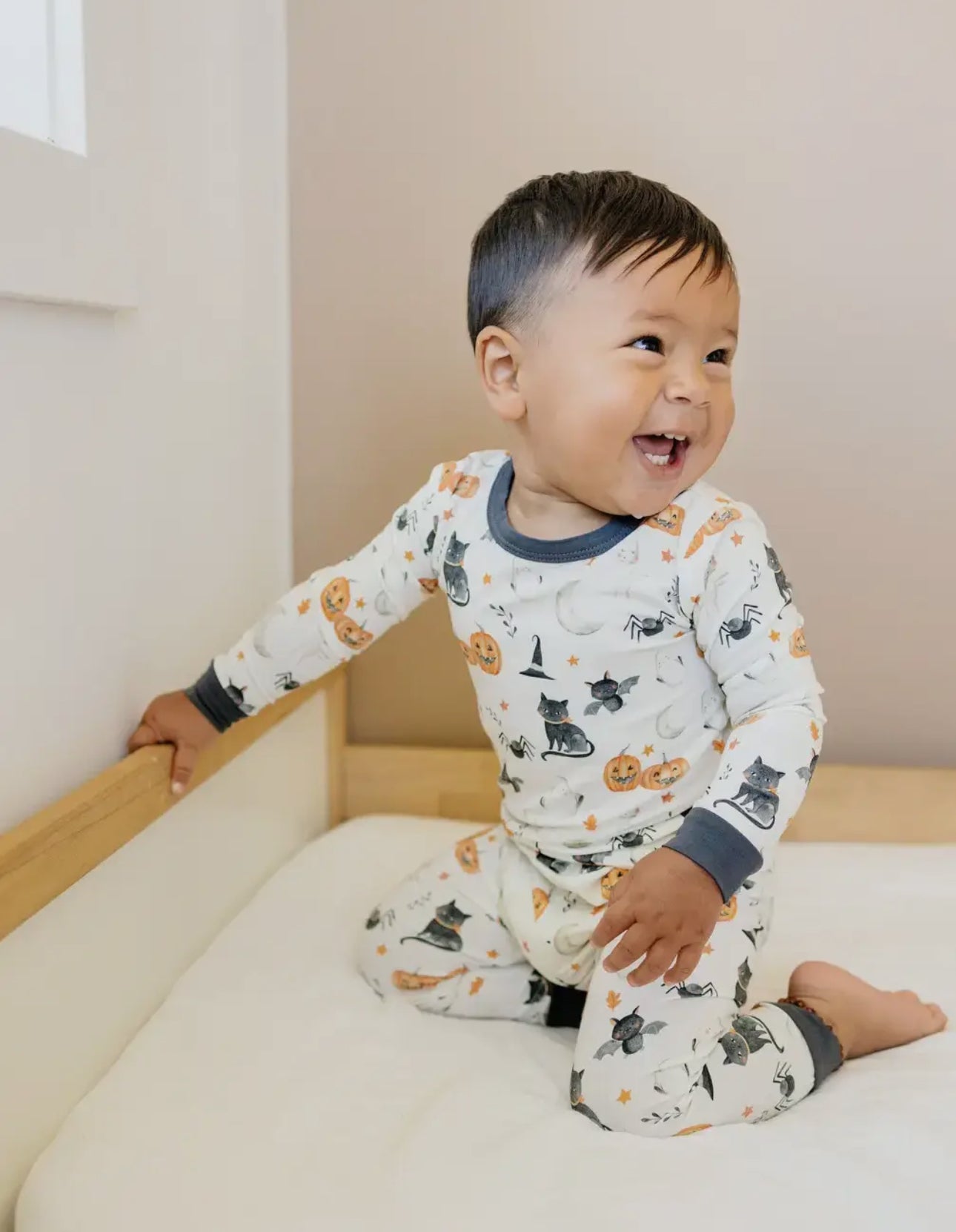 Boo Crew 2pc Bamboo Pajamas Halloween
Toddler Kids Pajamas