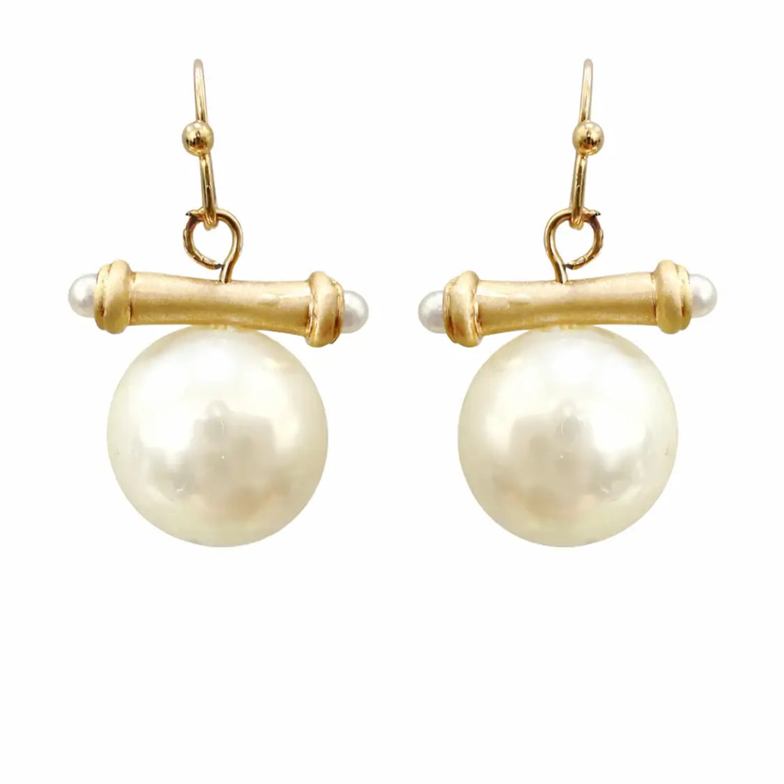 Magnolia Manor Pearl Earrings