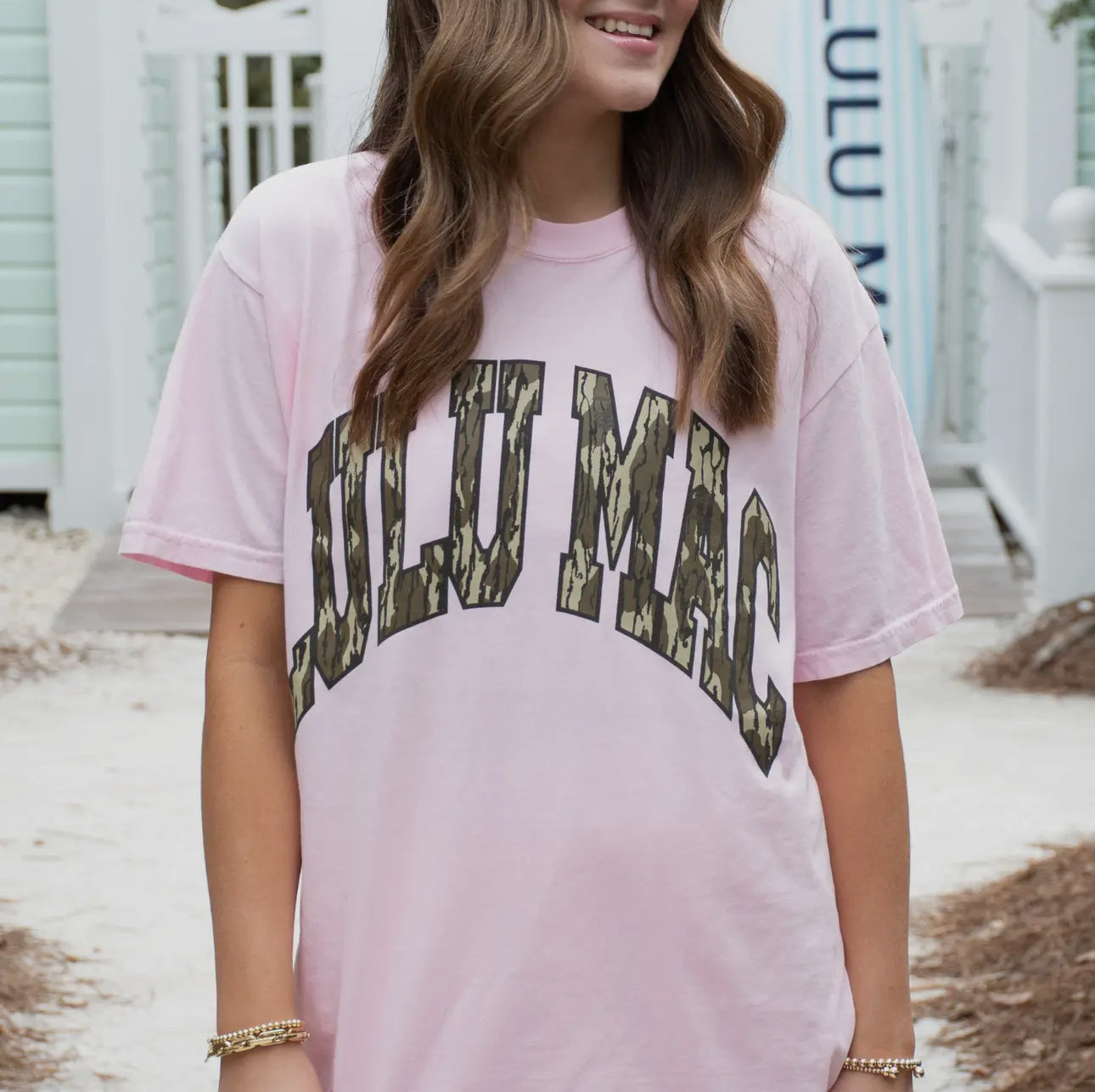 Mossy Oak Bottomland Adult
Blossom Comfort Colors Mossy Oak Tee