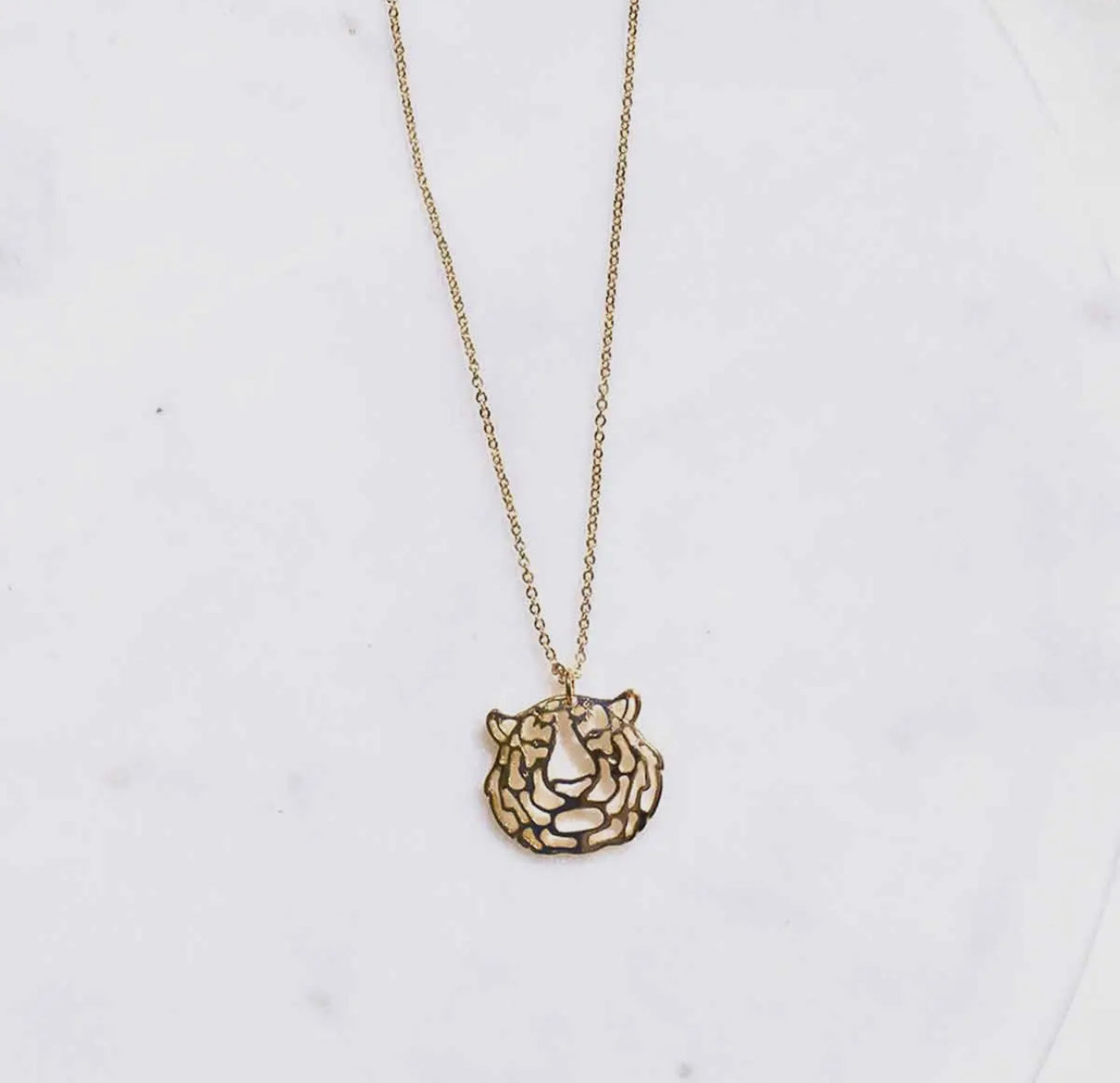 Tiger Pendant Necklace Gold 18"