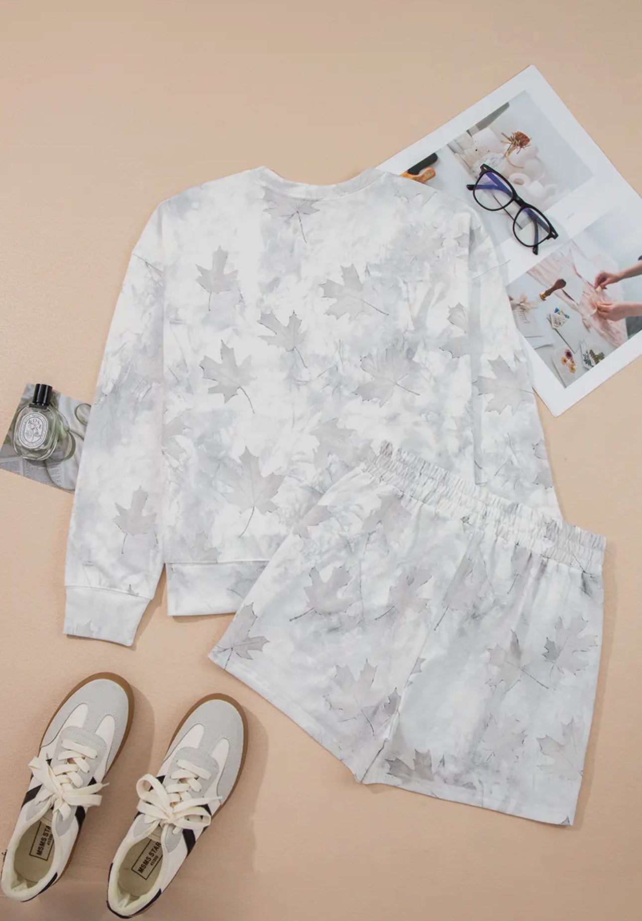 Camo Pullover Top and Elastic Waist
Short Set