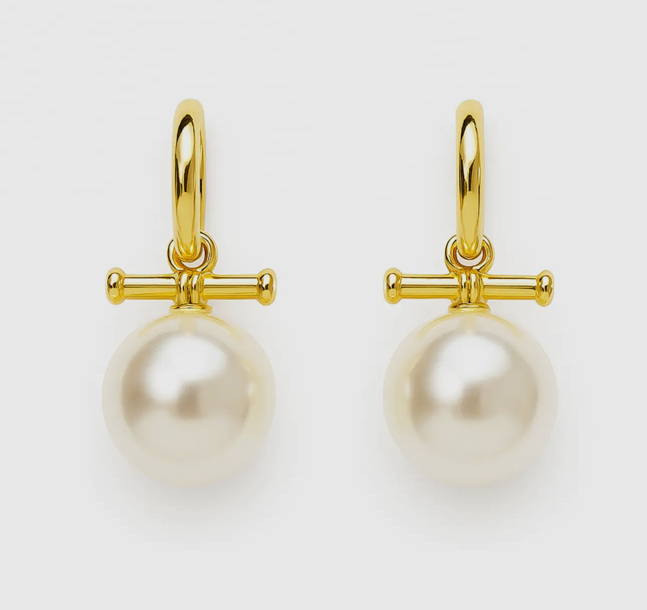Toggle Bar Pearl Earrings- Modern
Classic Style