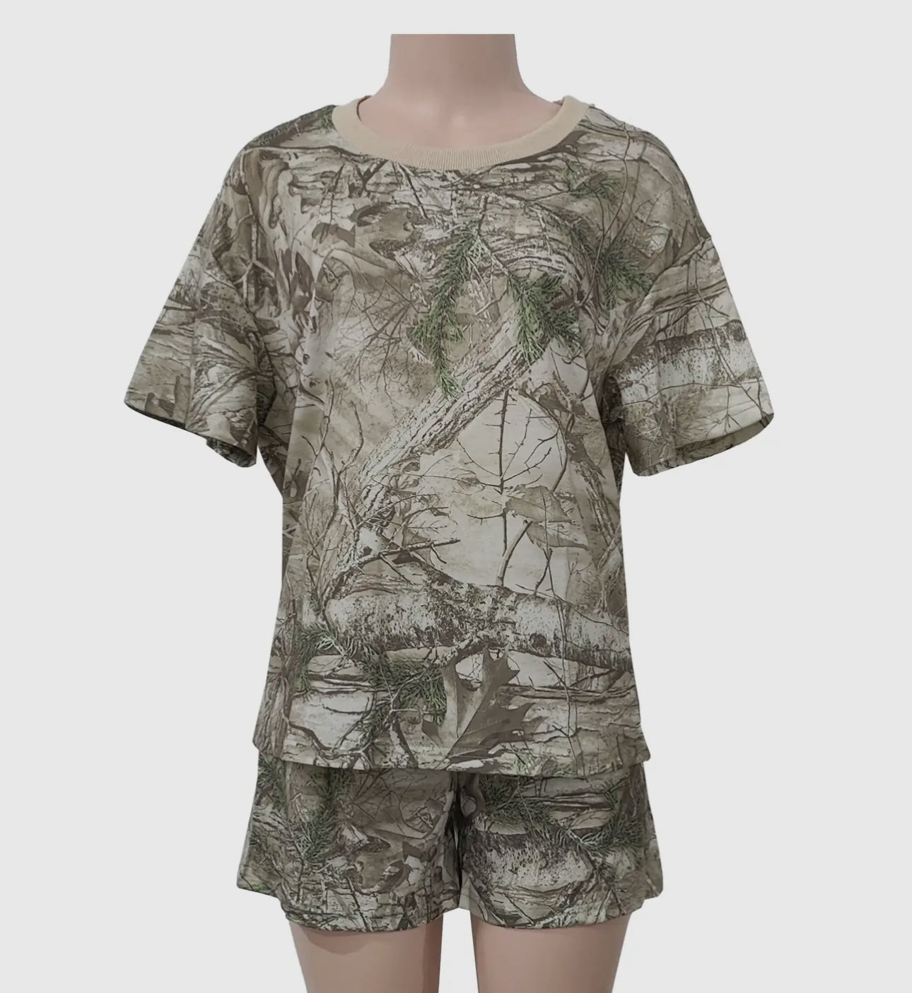 Retro Oversized Camouflage T-Shirt &
Shorts Set